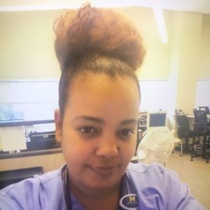 Meet your Posher, Dominique